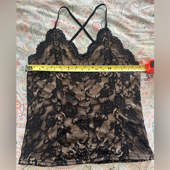 K. Jordan Black Lace Top. Size Large - Picture 4 of 5